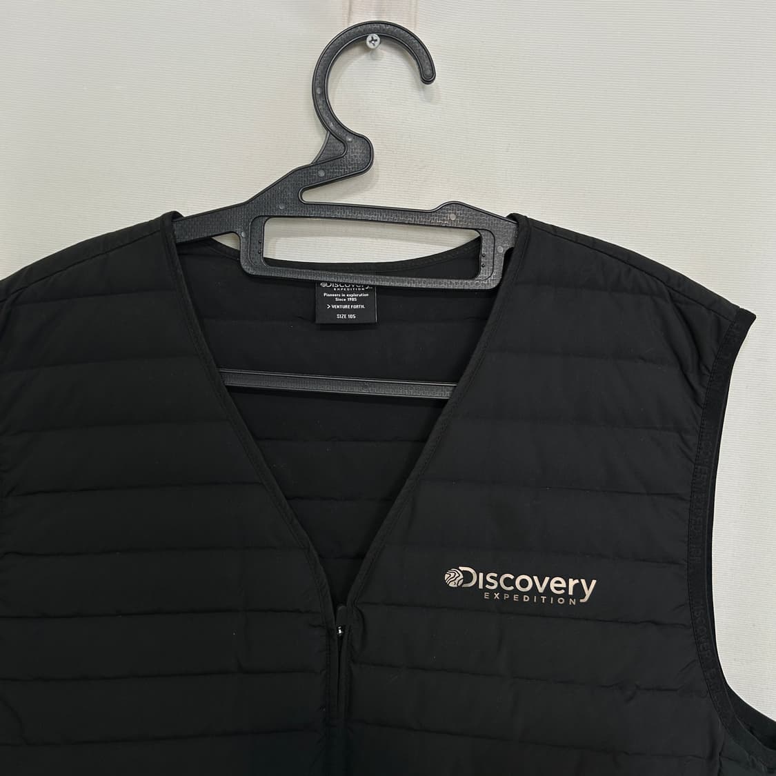 디스커버리 남성 구스다운 패딩조끼 105 블랙 상태최상 상품이미지2