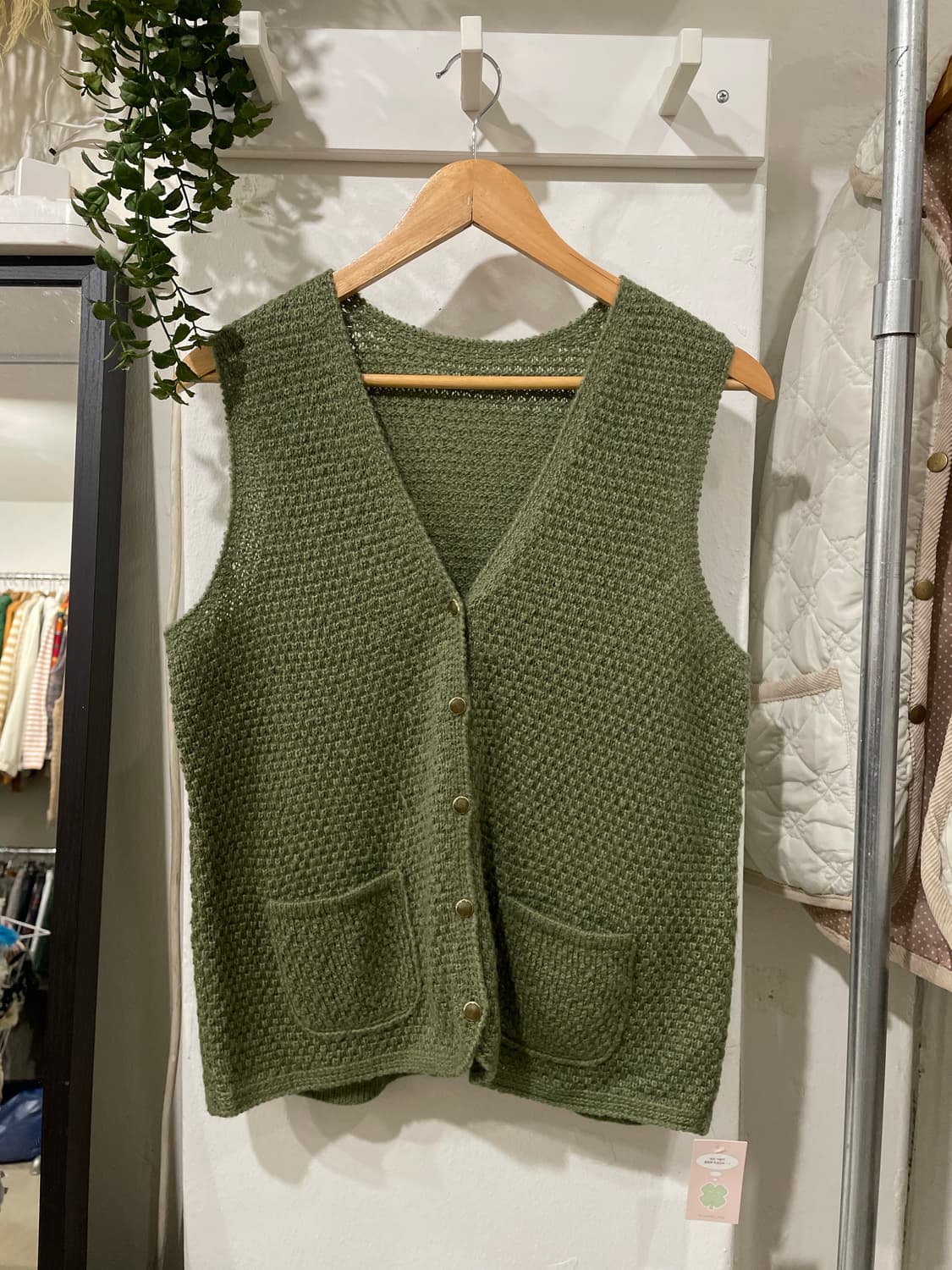 그리너리 버튼 니트 베스트 상품이미지8