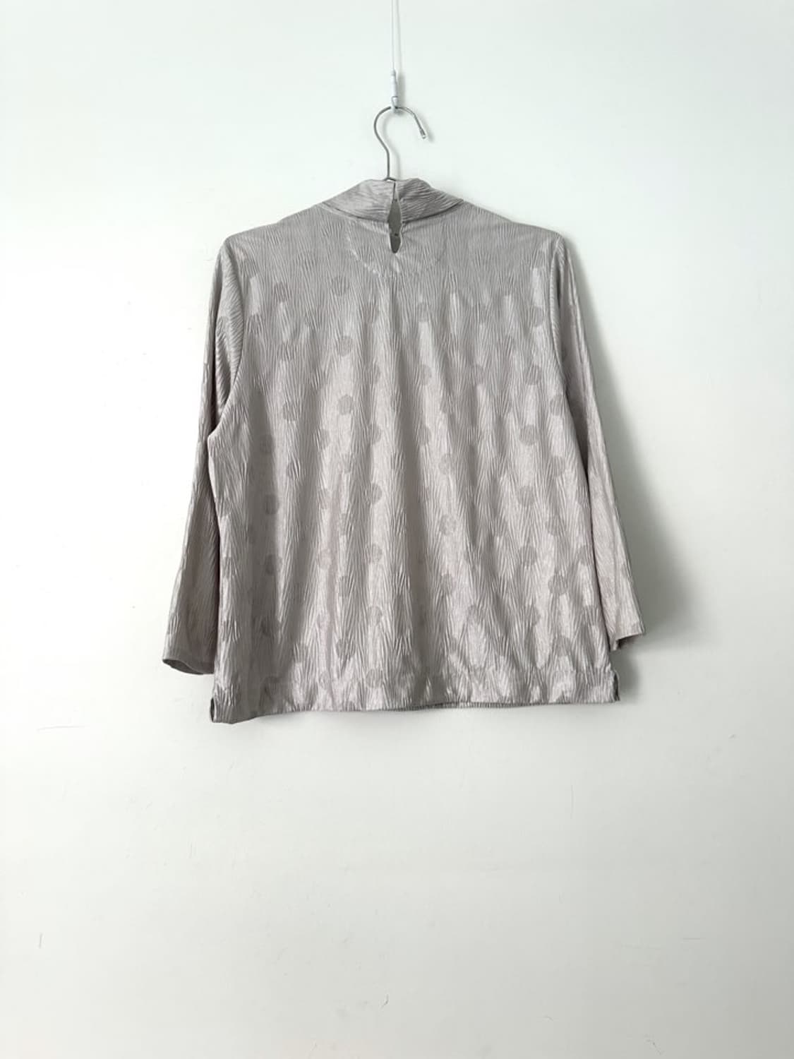 Silky dot mock neck top / grey 상품이미지3