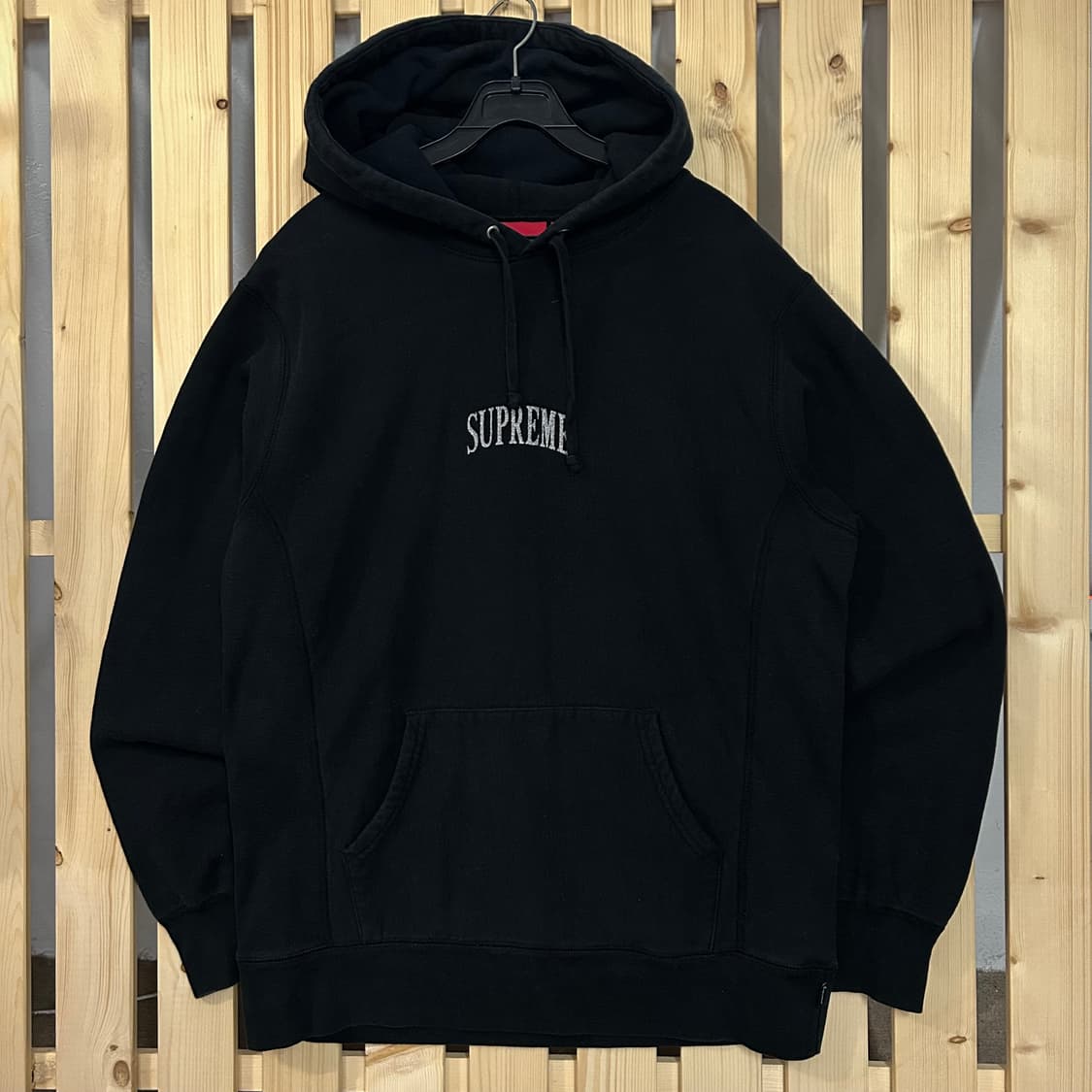 (L) 슈프림 글리터 아치 로고 블랙 후드 상품이미지1