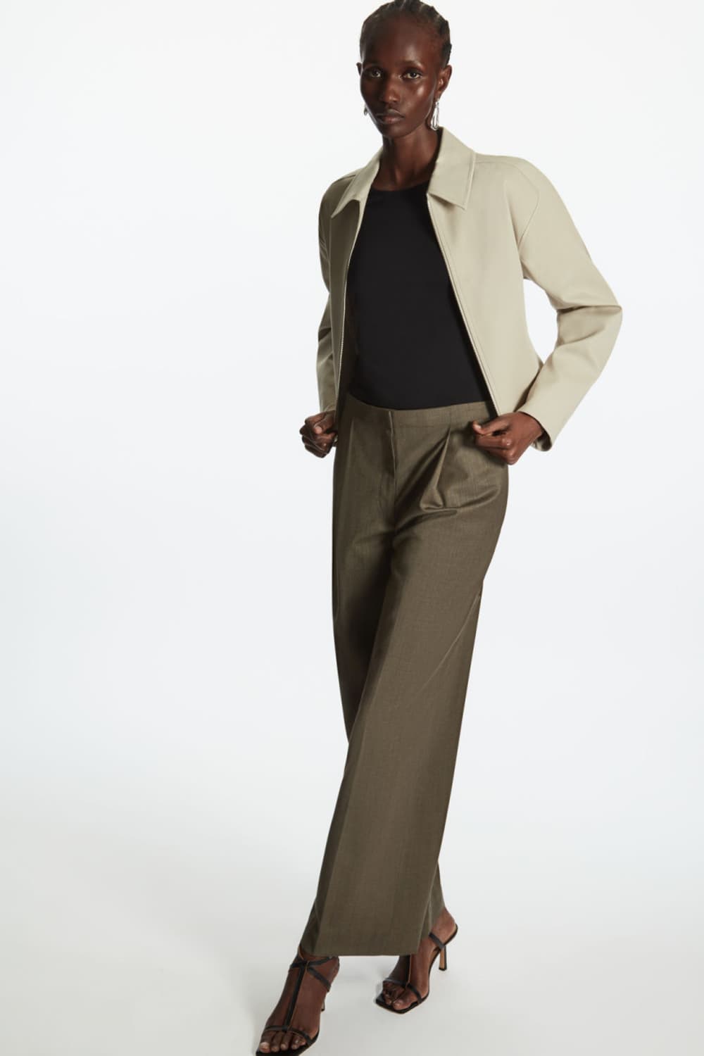 코스 롱 슬리브 스쿱넥 긴팔 티셔츠 s 판매해요 상품이미지3