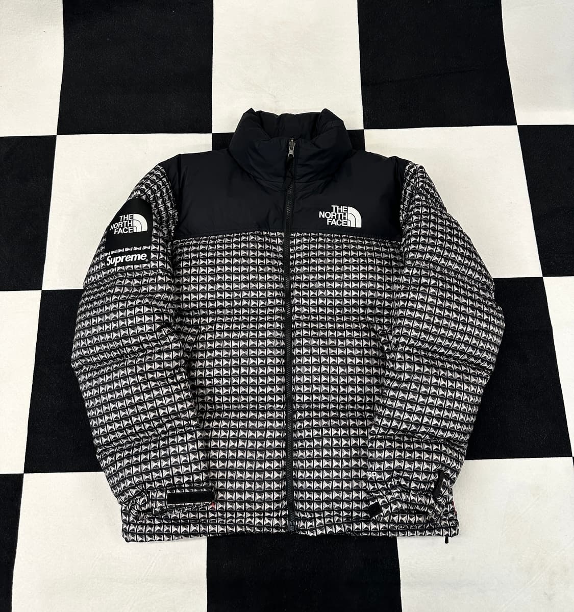 슈프림x 노스페이스 스터드  눕시 700 (s) 상품이미지3