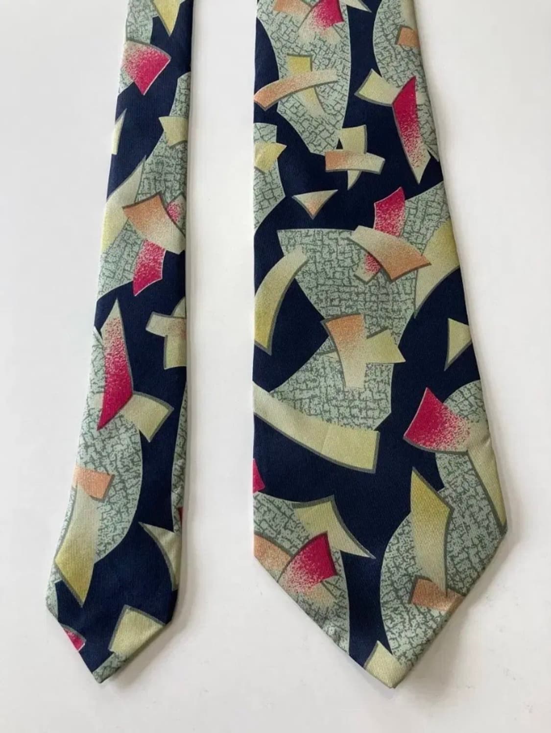 트루사르디 넥타이 상품이미지1