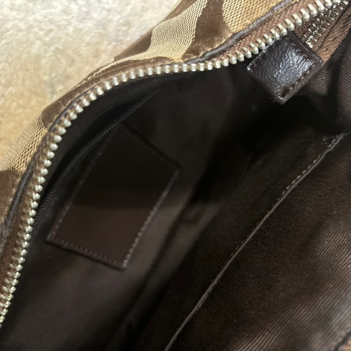 코치 브라운 시그니처 숄더백 가방  상품이미지5