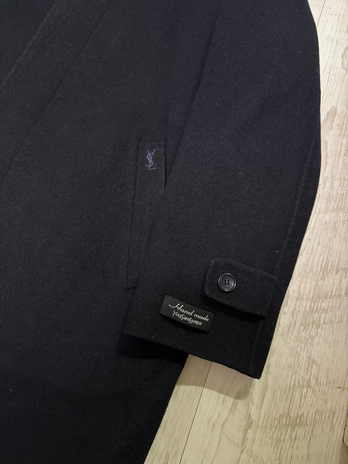 [L] YSL 이브 생 로랑 블랙 핸드메이드 코트 입생로랑 상품이미지1