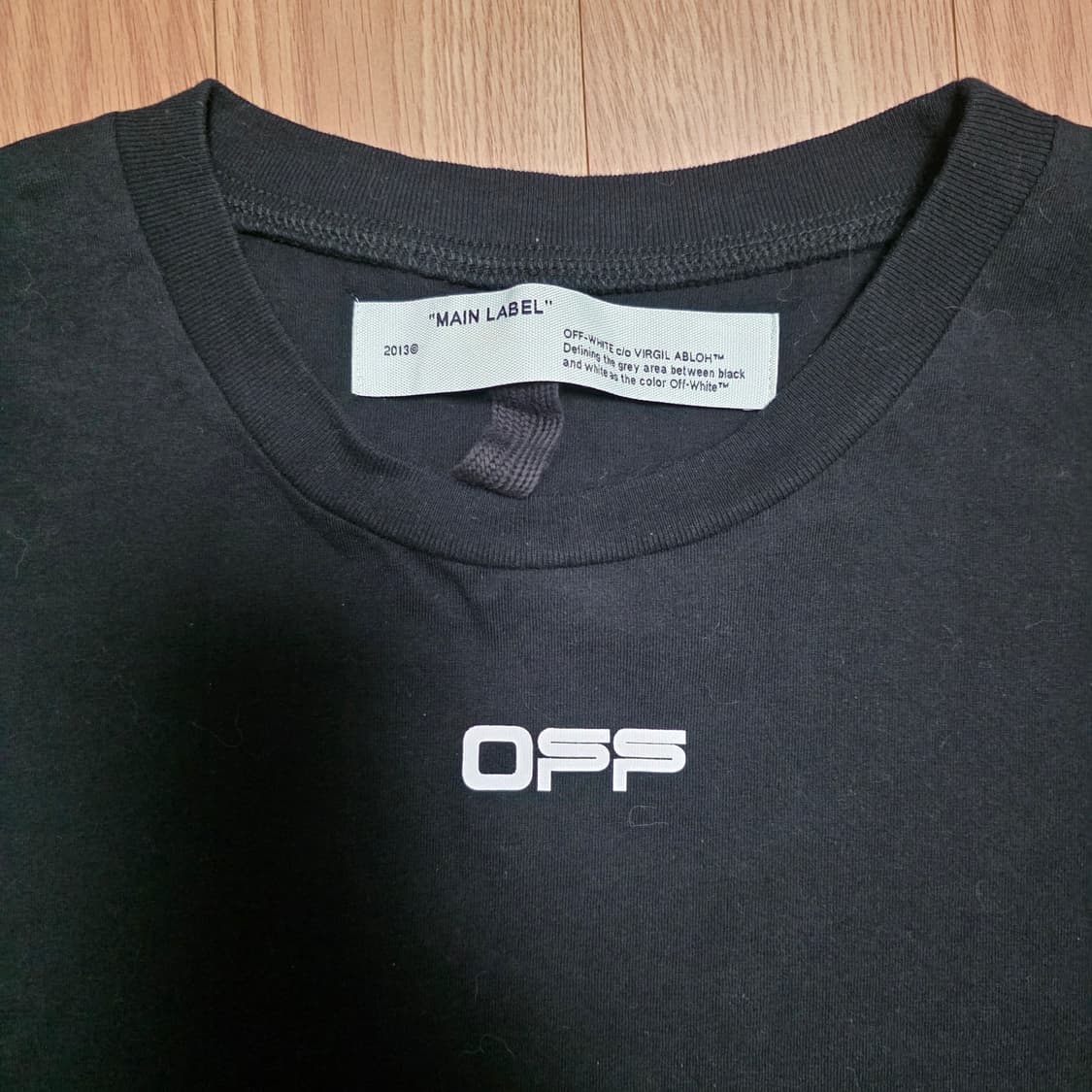 L) 오프화이트 에어포트 테이프 라운드 반팔 / OMAA038S20185 상품이미지3