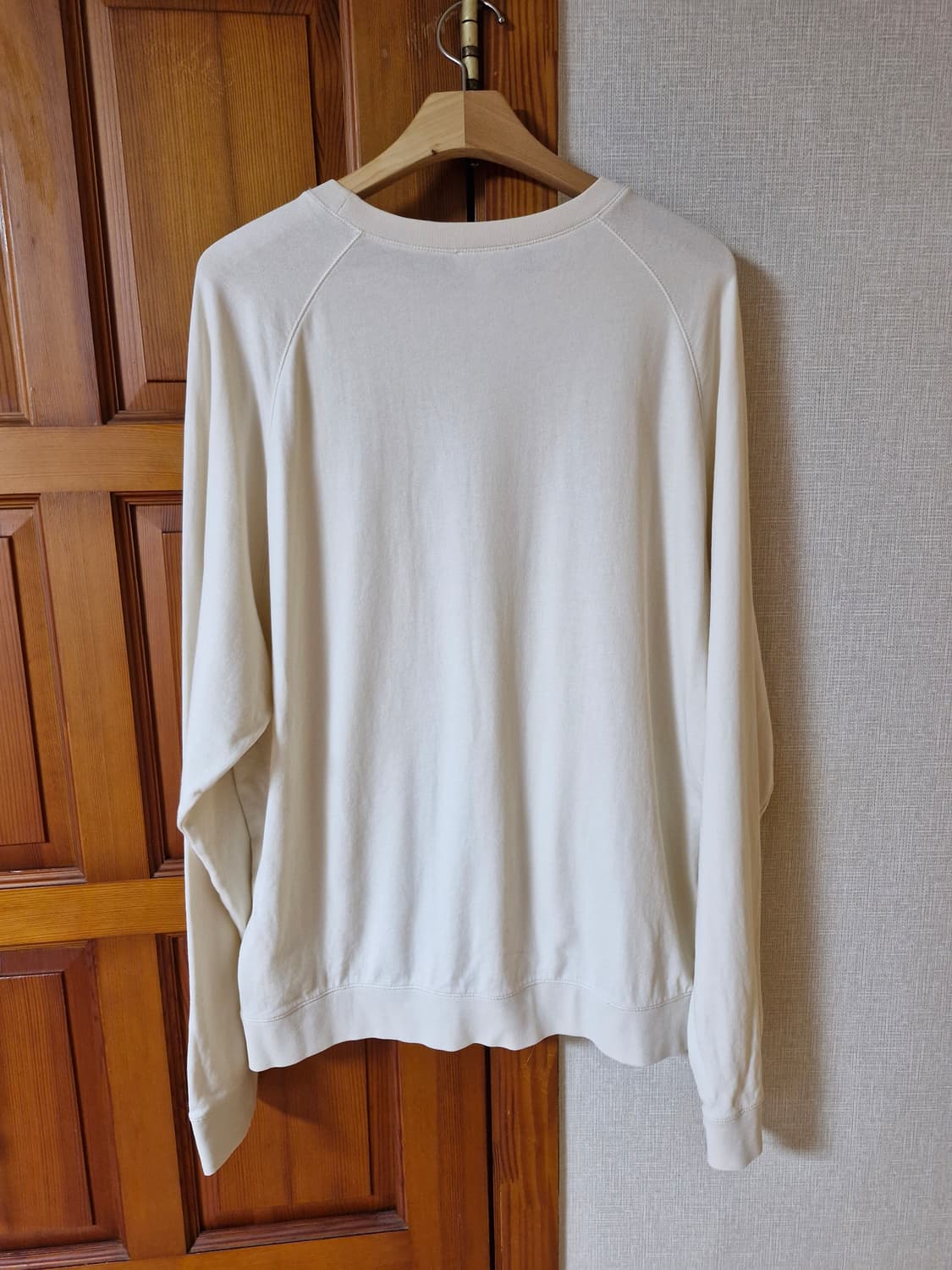 COS 코스 아이보리 긴팔티셔츠 L 상품이미지2