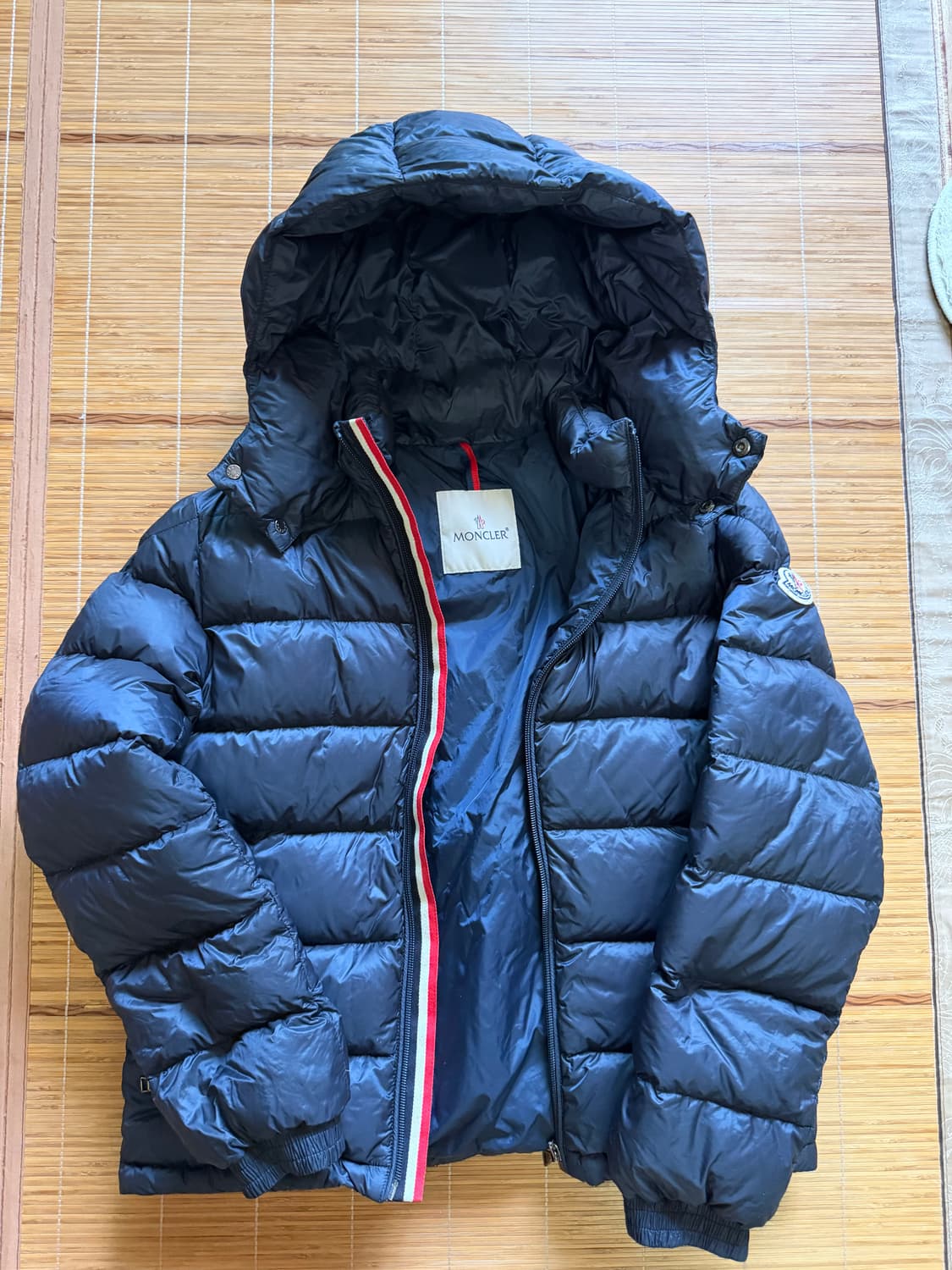 MONCLER 몽클레어 키즈 12y 네이비 패딩 정품 상품이미지1