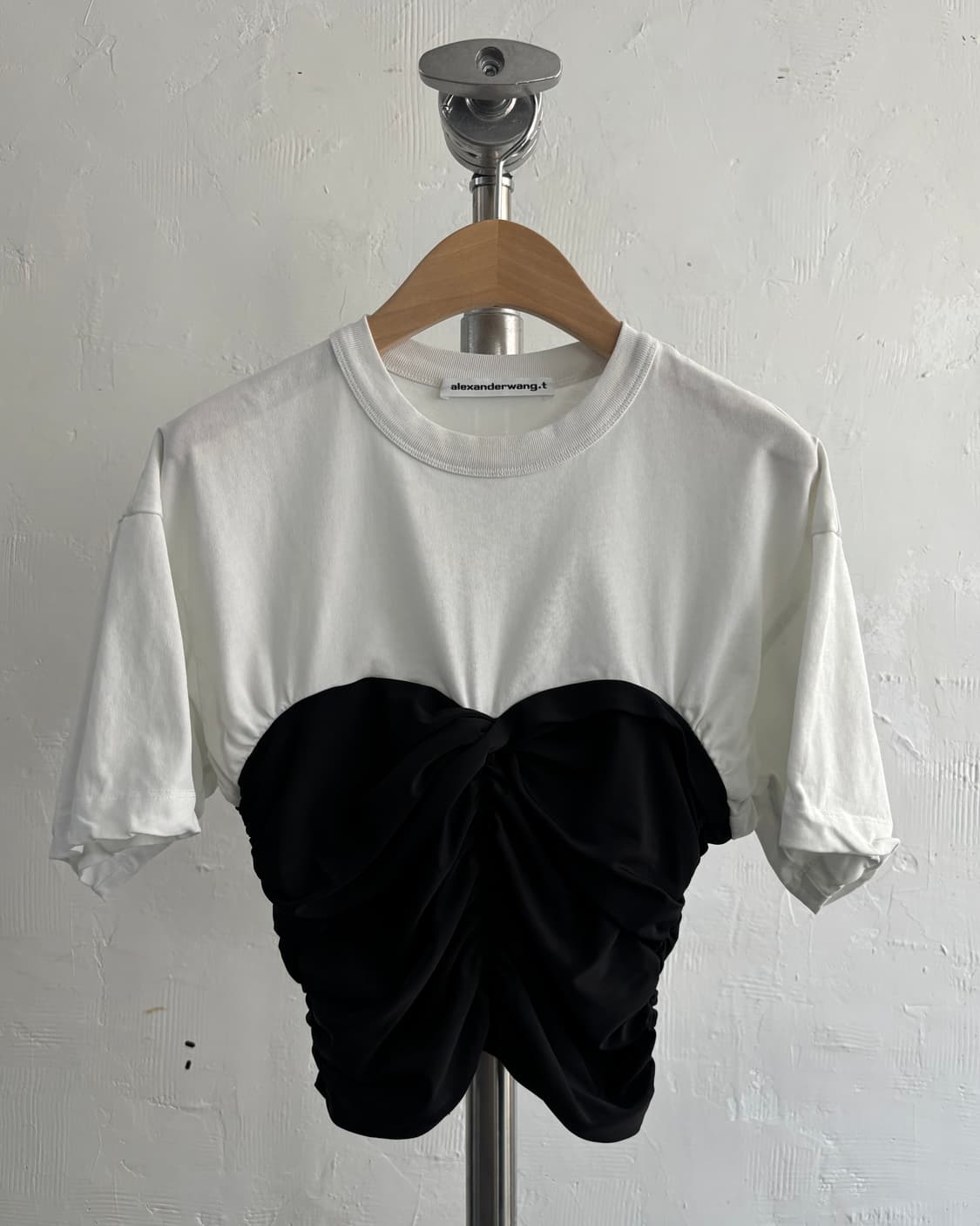 Alexanderwang 알렉산더왕 블랙 셔링 반팔 티셔츠 상품이미지1