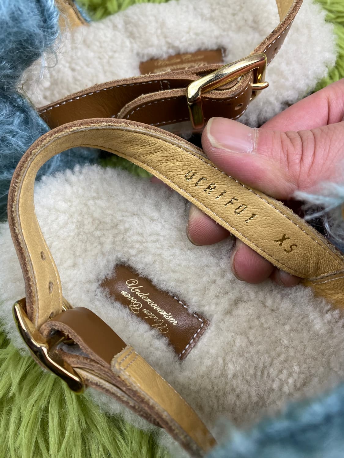 언더커버 2016 A/W 컬렉션 Perfect Day 울 플리스 퍼 샌들 상품이미지9