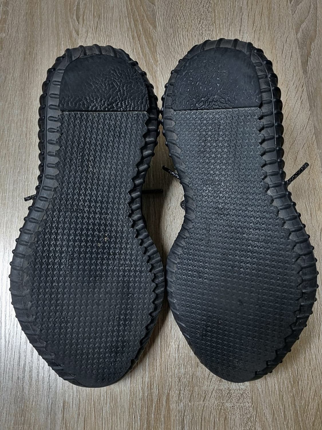 [255]아디다스 이지부스트 350 v2 트리플 블랙 상품이미지8