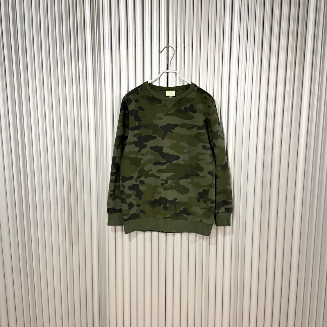 adidas sweatshirt  상품이미지1