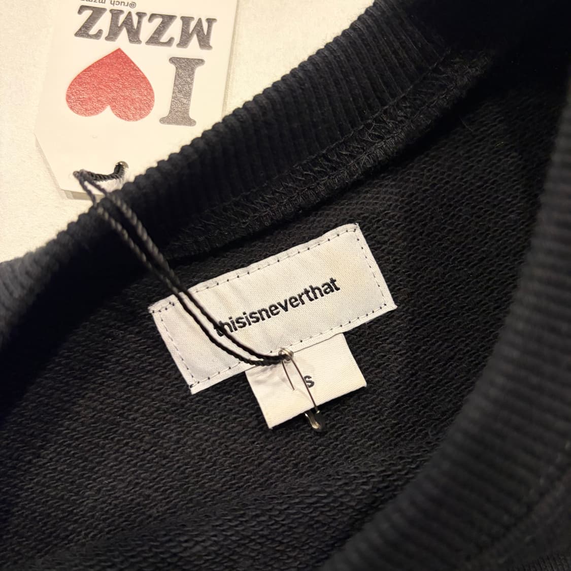 [S] 디스이즈네버댓 블랙 스웻 맨투맨 티셔츠 D609 상품이미지4