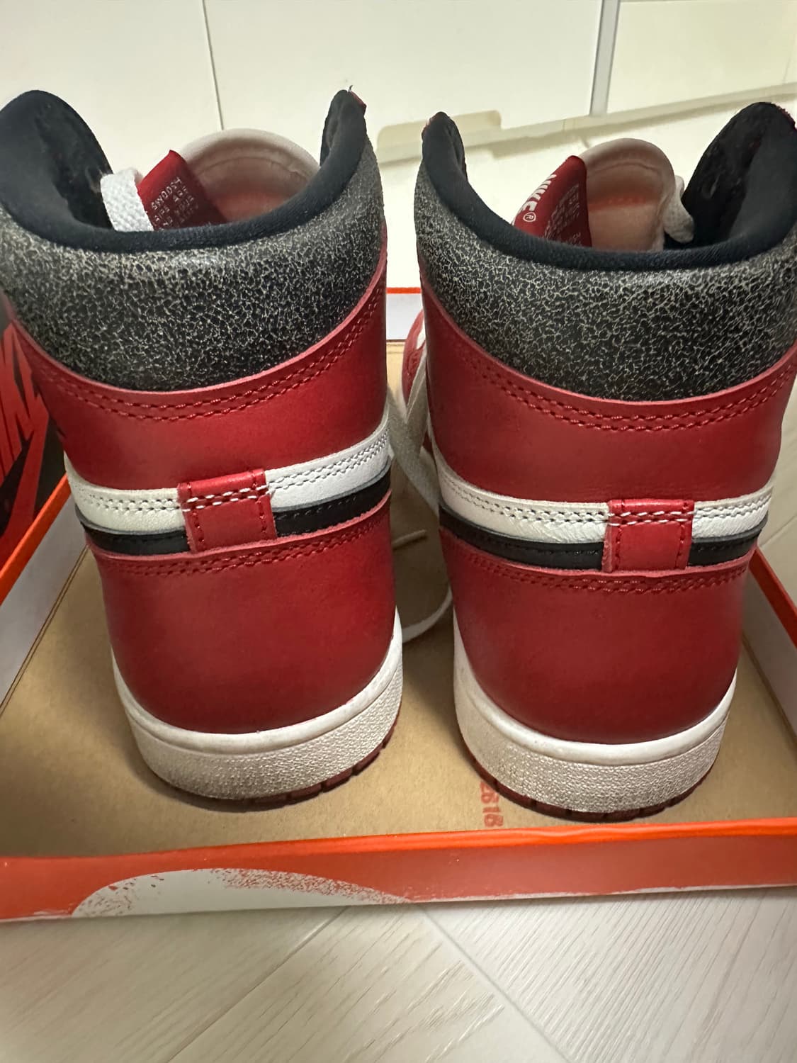 나이키 조던1 하이 시카고 2022 상품이미지4