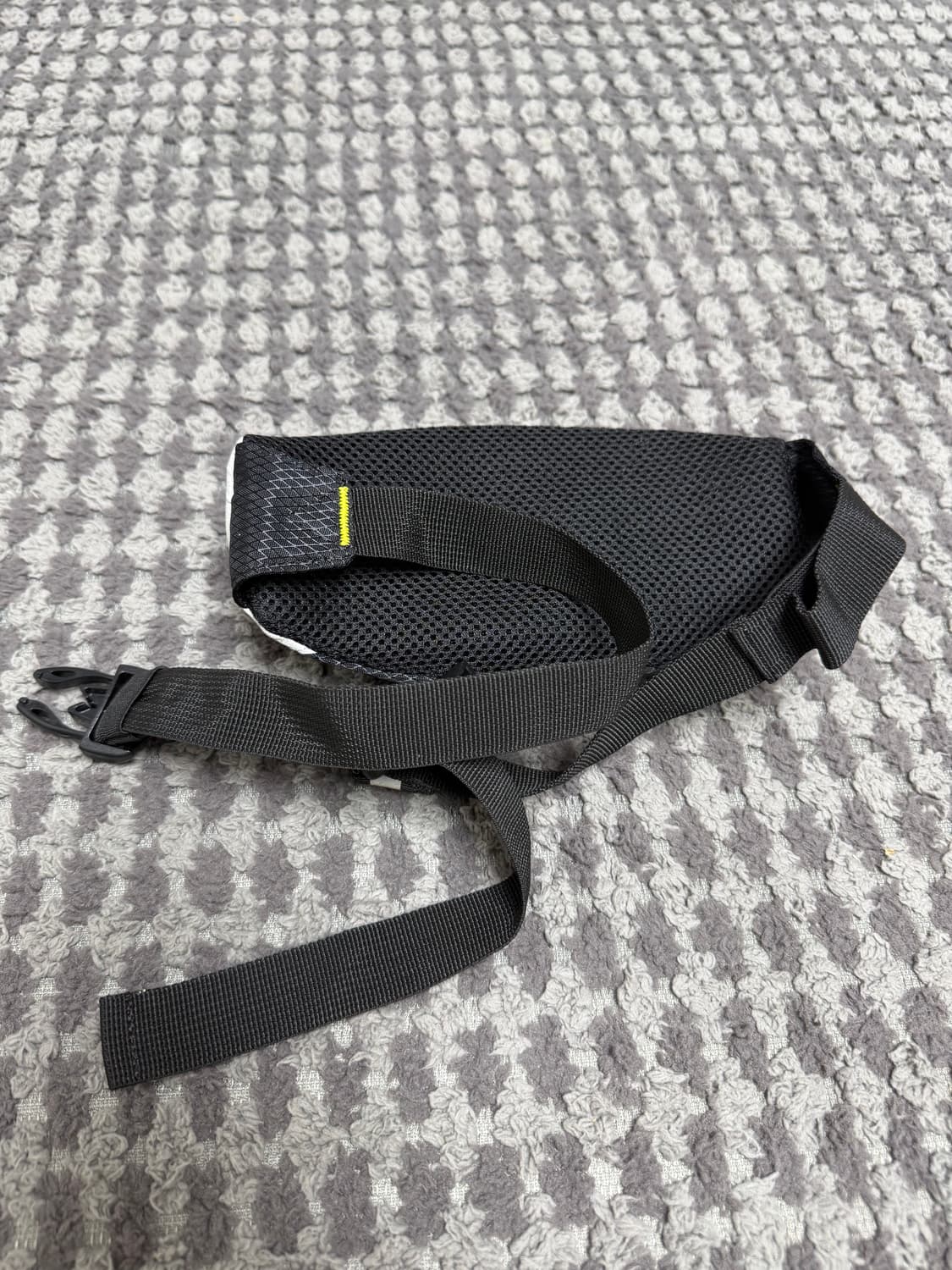 아식스 블랙 러닝 웨이스트백  상품이미지3