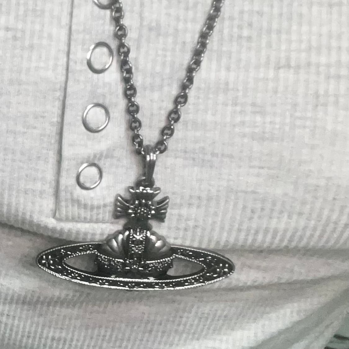 비비안웨스트우드 황동 빅 orb 목걸이 상품이미지7