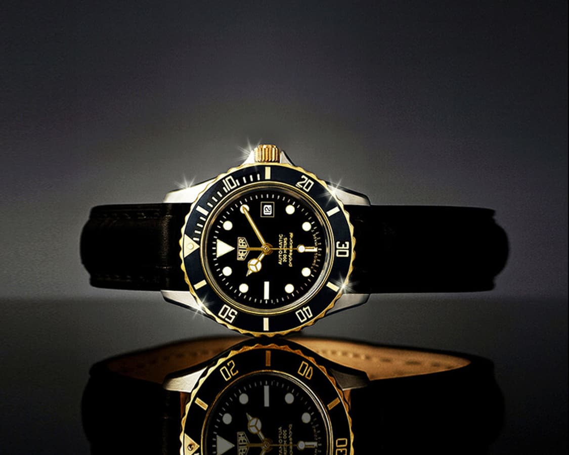 태그호이어 프로페셔널 1000M 블랙판 여성용 쿼츠 가죽 시계 상품이미지7