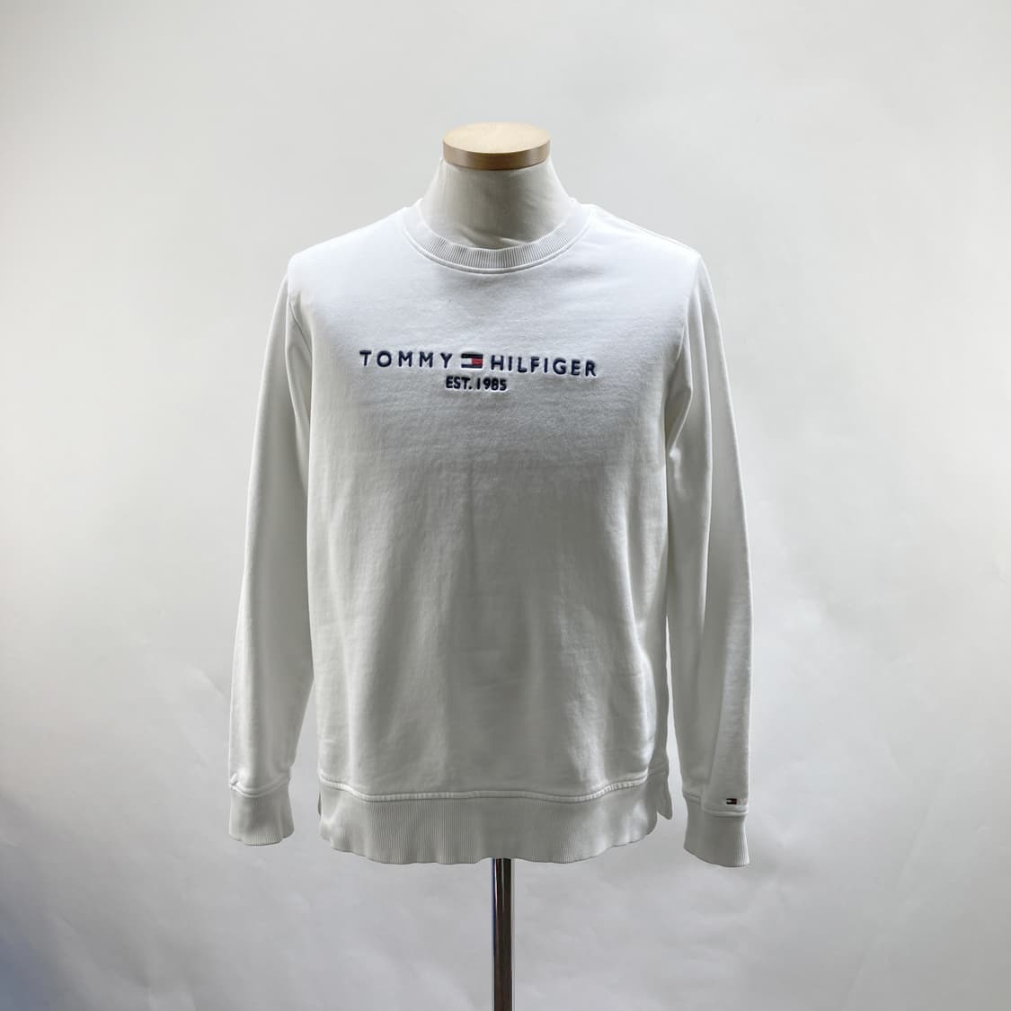 타미힐피거 2022 여성맨투맨티 화이트 95  상품이미지1