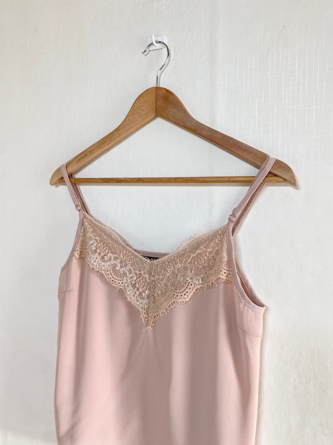 Powder Pink Lace Slip Top 상품이미지4