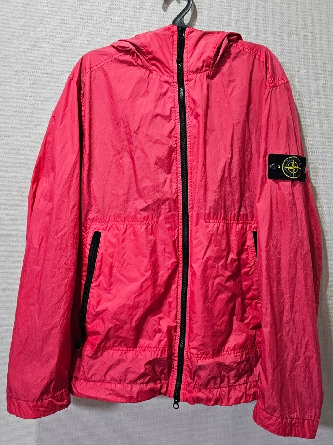 정품 23SS 스톤아일랜드 크링클랩스 나일론 가먼트 다이드 후드 자켓 상품이미지1