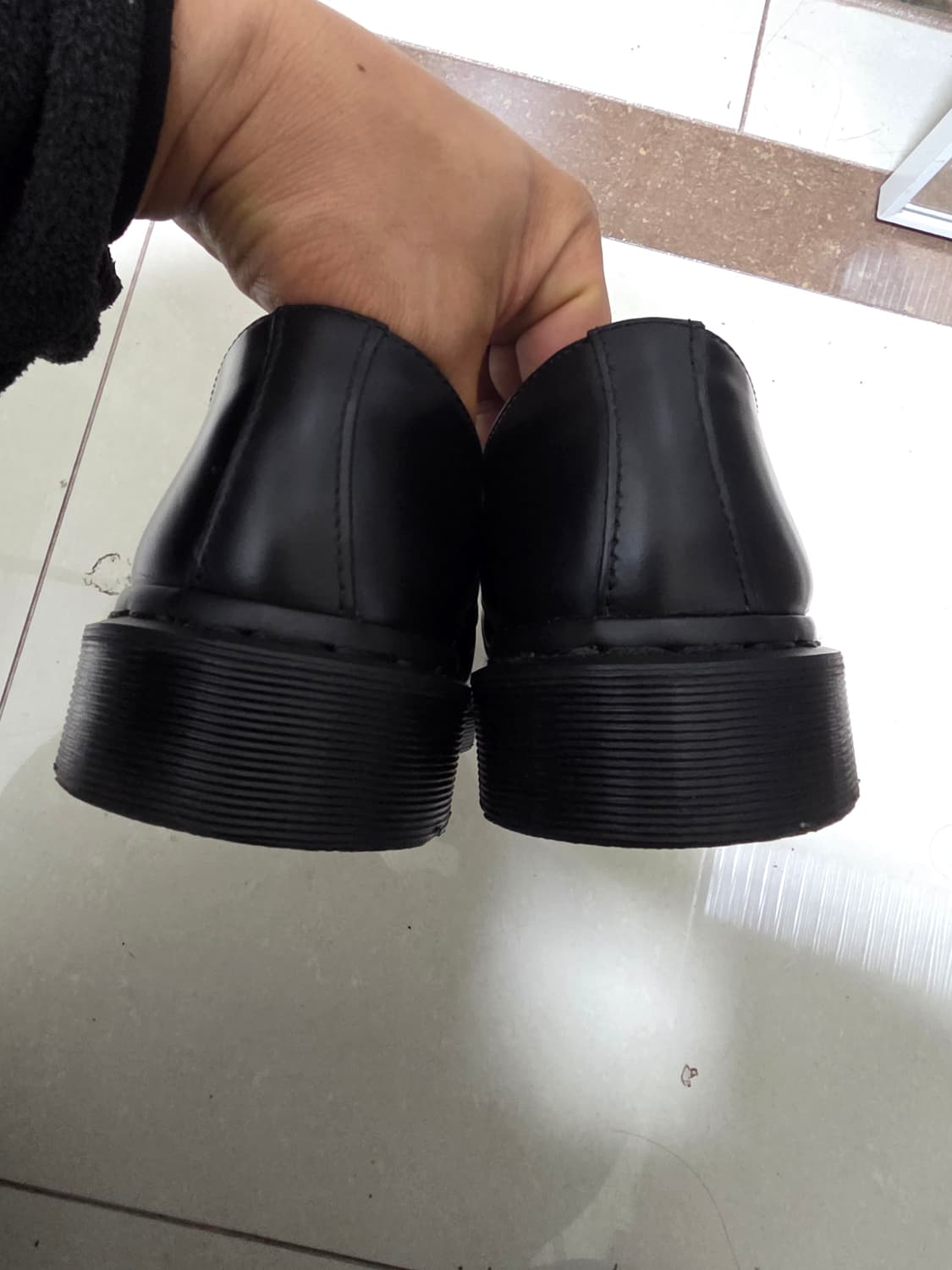 닥터마틴 1461 모노 UK8 (270) 판매합니다 상품이미지4