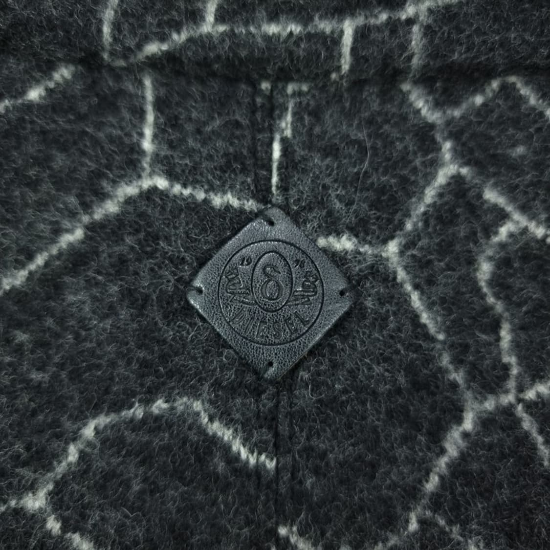 [디젤] 크랙 패턴 오버핏 모직 코트 P01559 상품이미지6