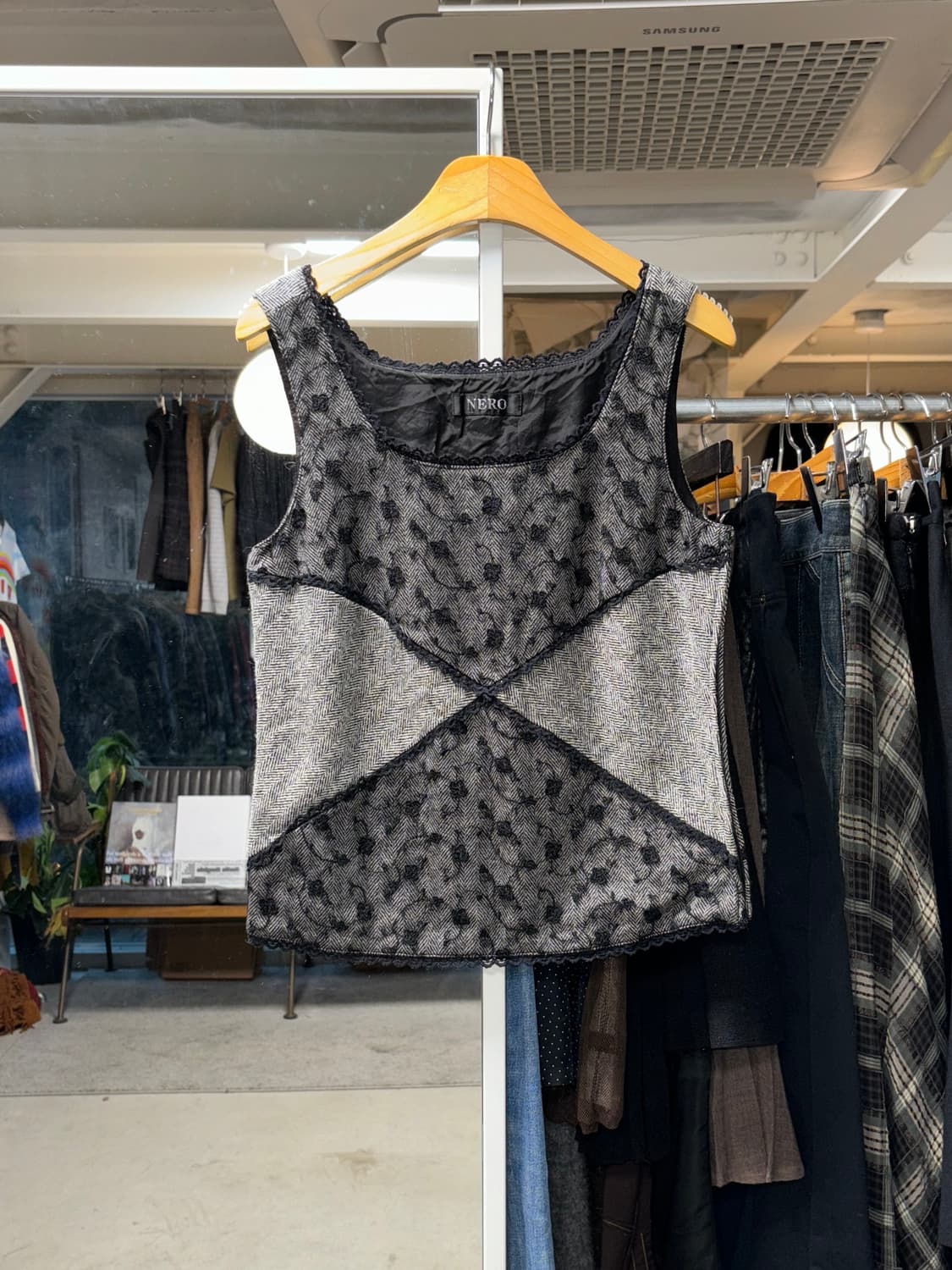 센소유니코 Nero 레이스 울 베스트 상품이미지1