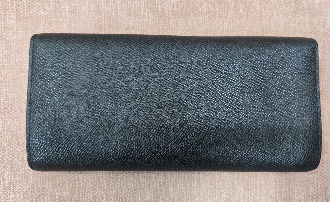 닥스 미사용  블랙 스터드 DD 로고 소가죽 여성 장지갑 상품이미지2