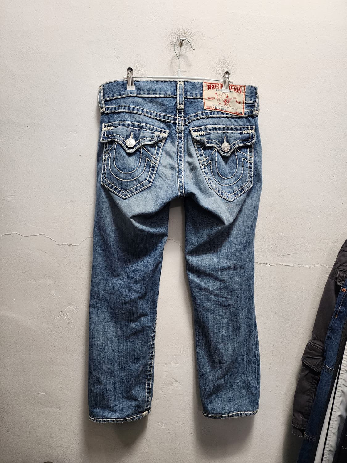 트루릴리젼 BILLY SUPER T 스티치 데님 청바지 상품이미지1