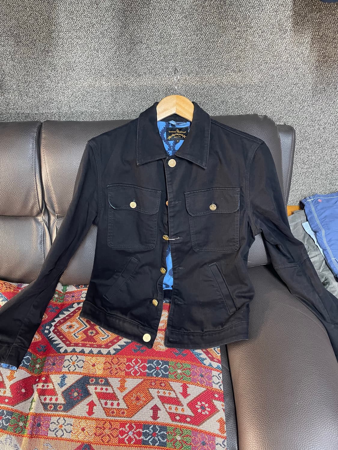 비비안 웨스트우드 블랙라벨 too fast to live 상품이미지2