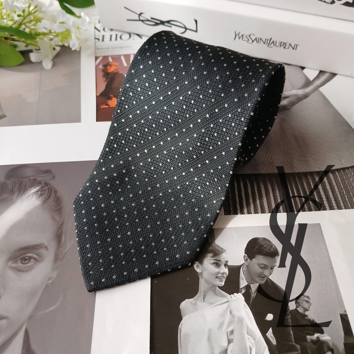 입생로랑 넥타이 블랙 자수 도트 패턴 9.4cm A+~A등급 A19873 상품이미지2