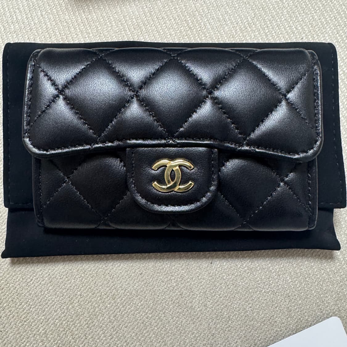 샤넬 클래식 똑딱이 카드지갑 금장 램스킨 새제품 상품이미지2