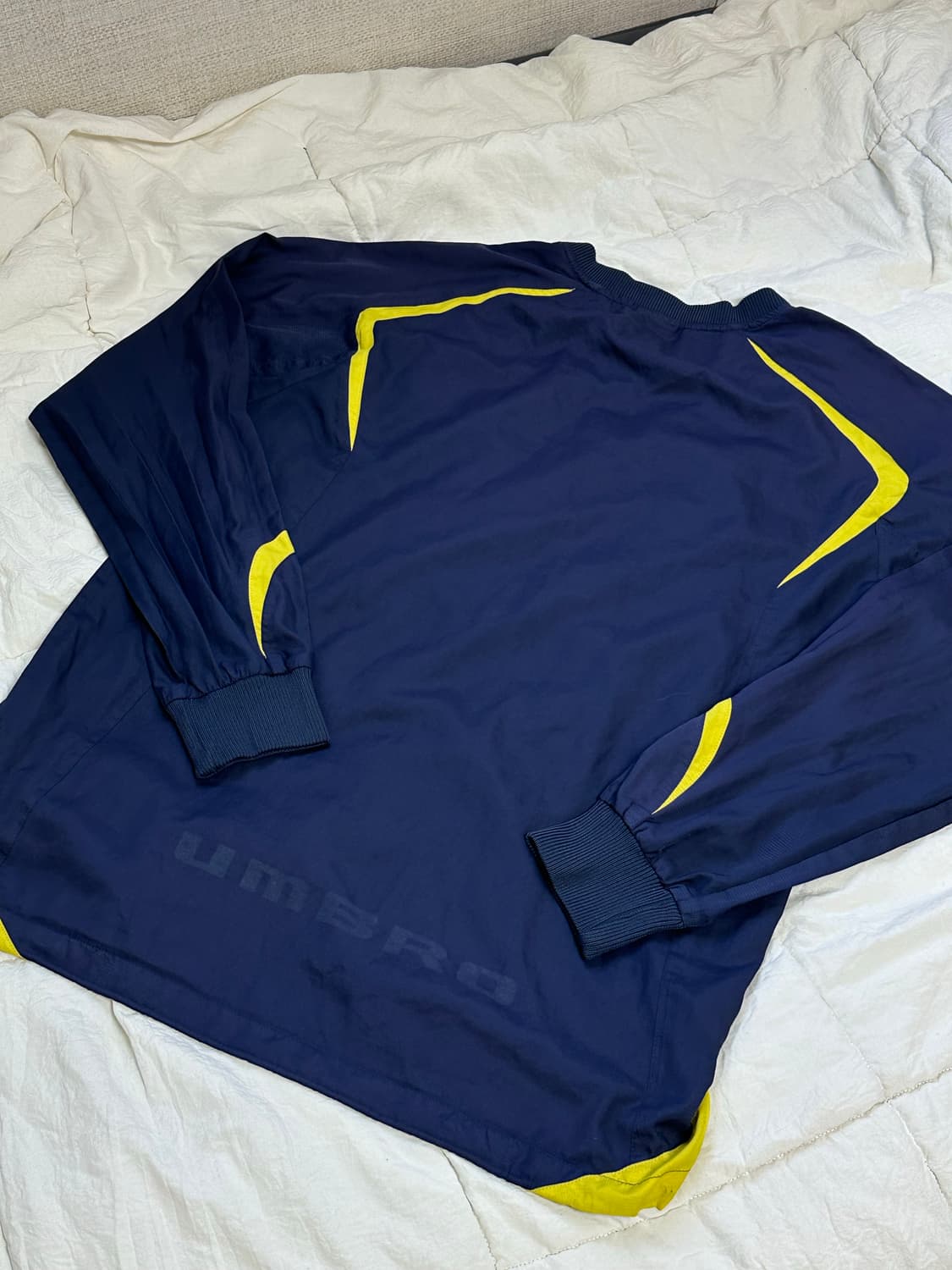 엄브로 빅로고 웜업 라지 상품이미지9