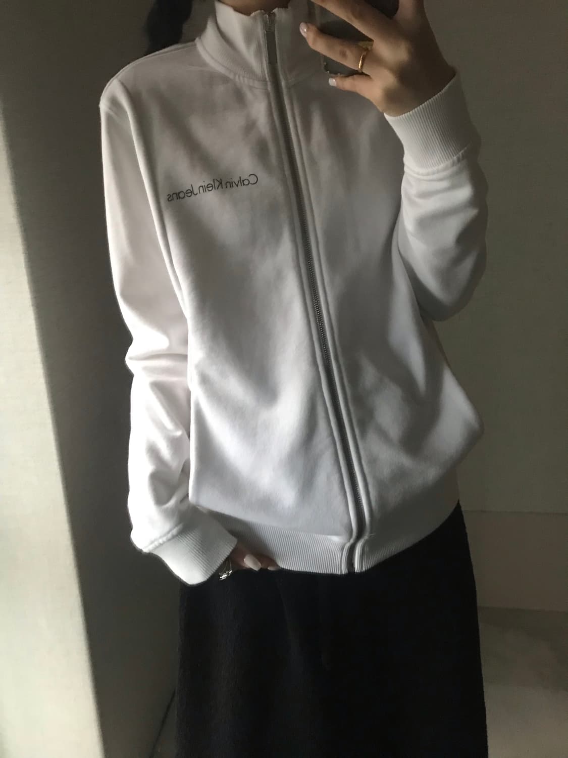 켈빈클라인 화이트 면집업 상품이미지2