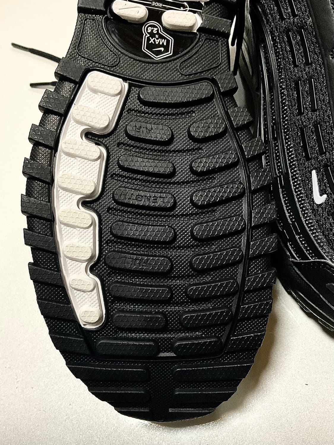 꼼데가르송 옴므 플러스 맥스TL 2.5 265 사이즈 상품이미지4