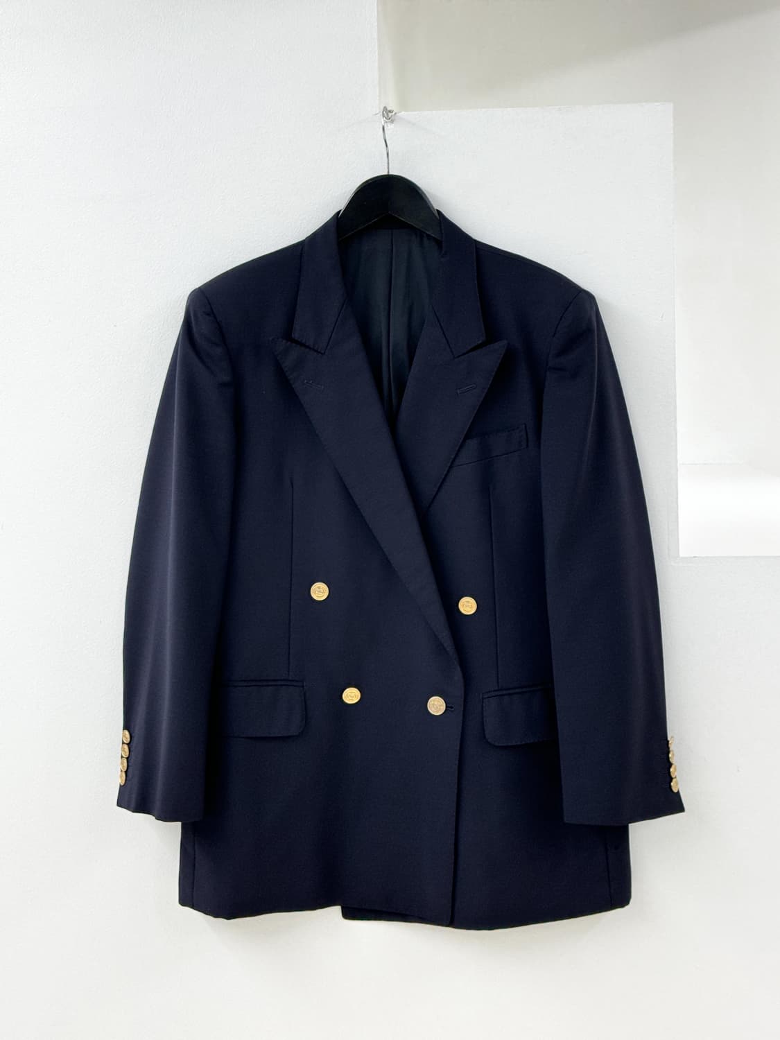 Burberry navy gold button 상품이미지1