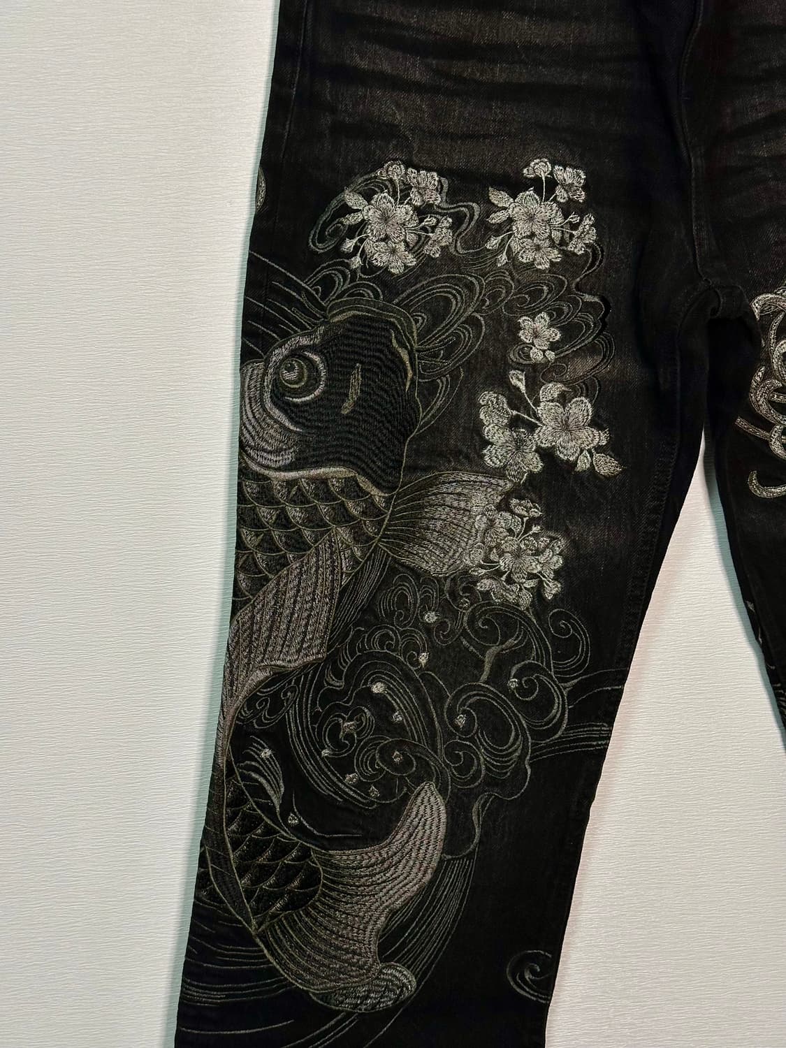 카라쿠리 타마시•스이/ 잉어 흑청 데님(새상품) 상품이미지3