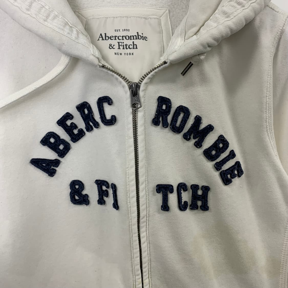 아베크롬비 y2k 와투케 화이트 후드집업 상품이미지4