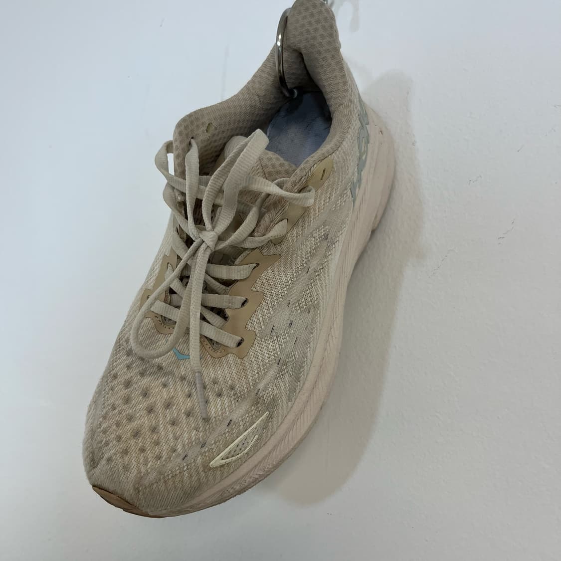 HOKA Clifton 9 running shoes 상품이미지8