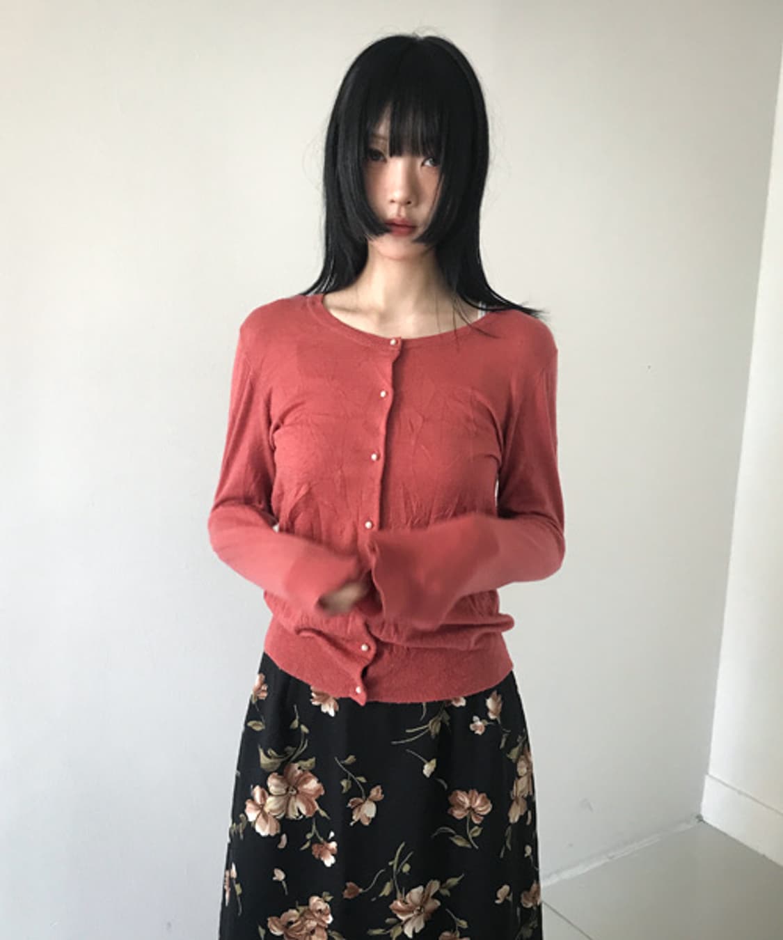 Pearl Button Soft Knit Cardigan 상품이미지1