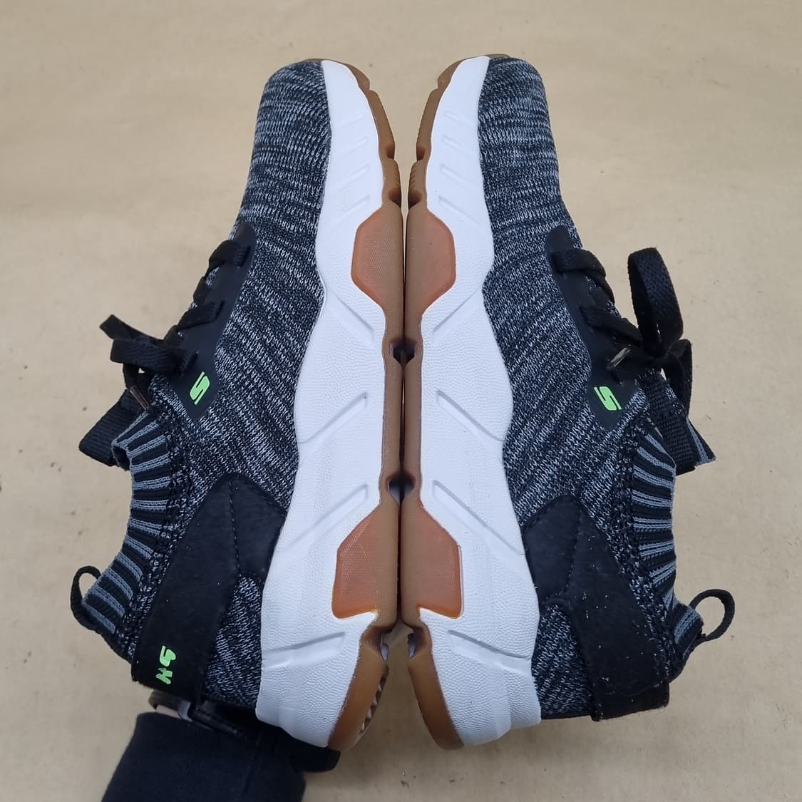 스케쳐스 메모리폼 운동화 225 상품이미지5