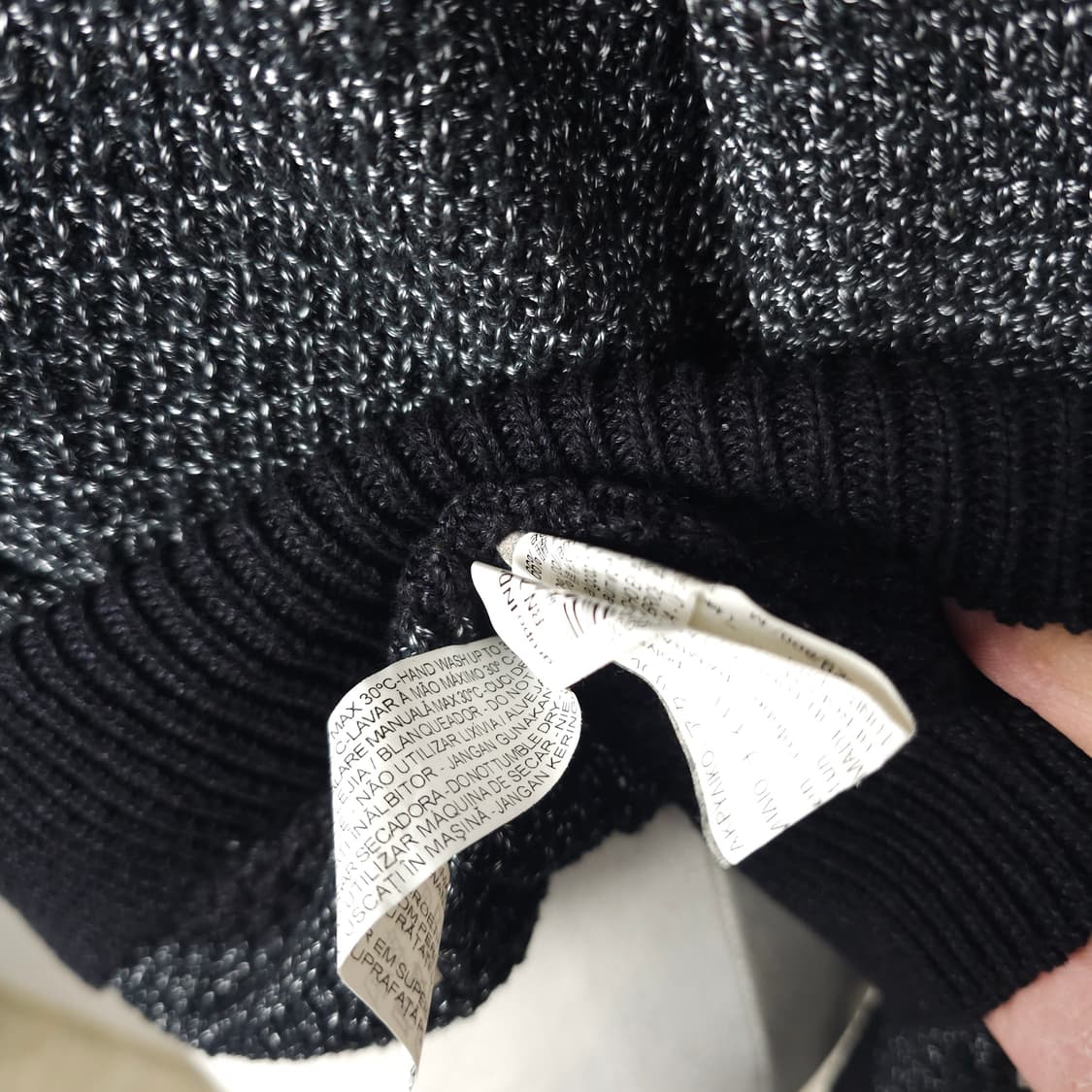 자라 라운드니트티 남자95사이즈  상품이미지4