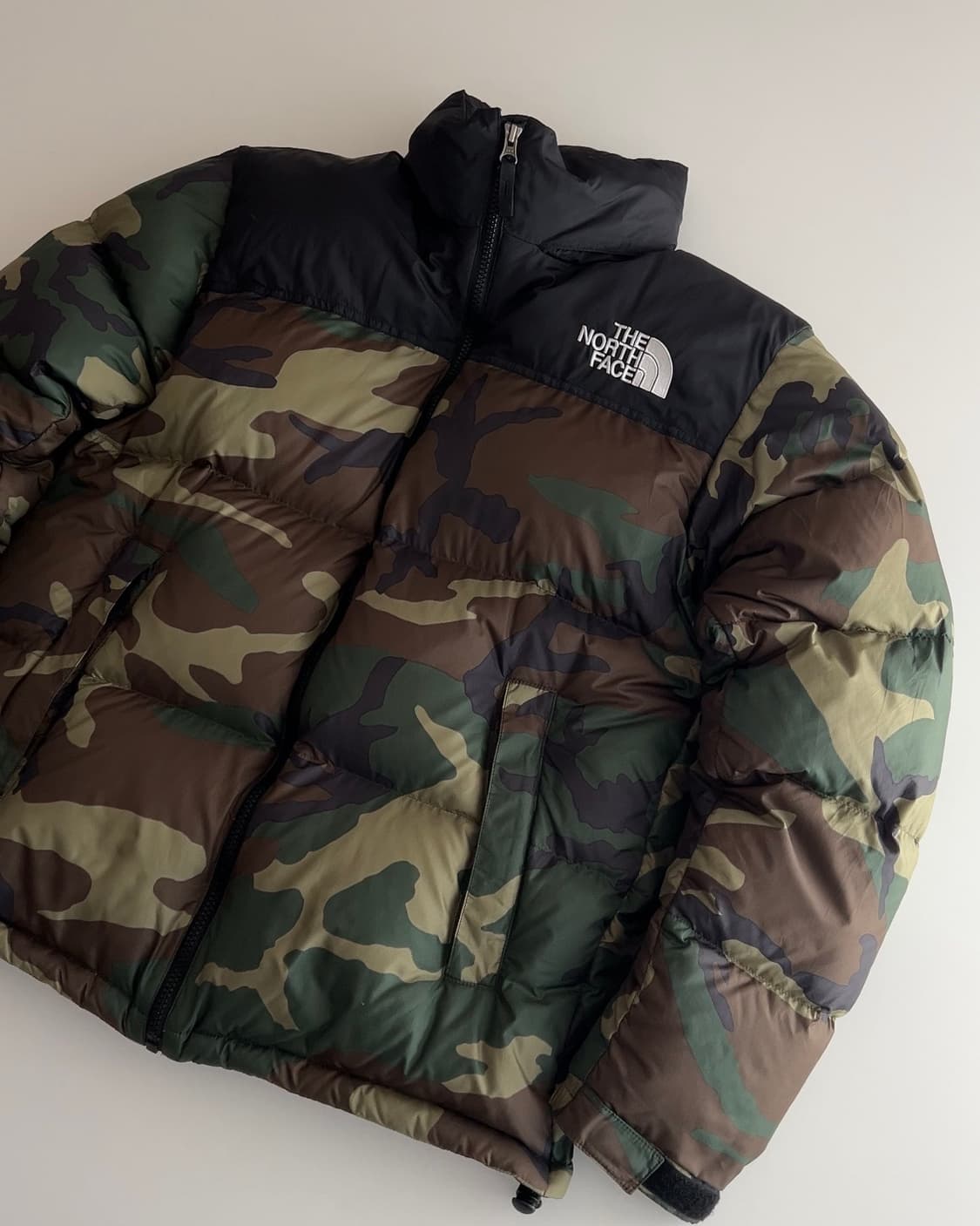 노스페이스 1996 노벨티 눕시 자켓 우드랜드 카모 L 상품이미지3