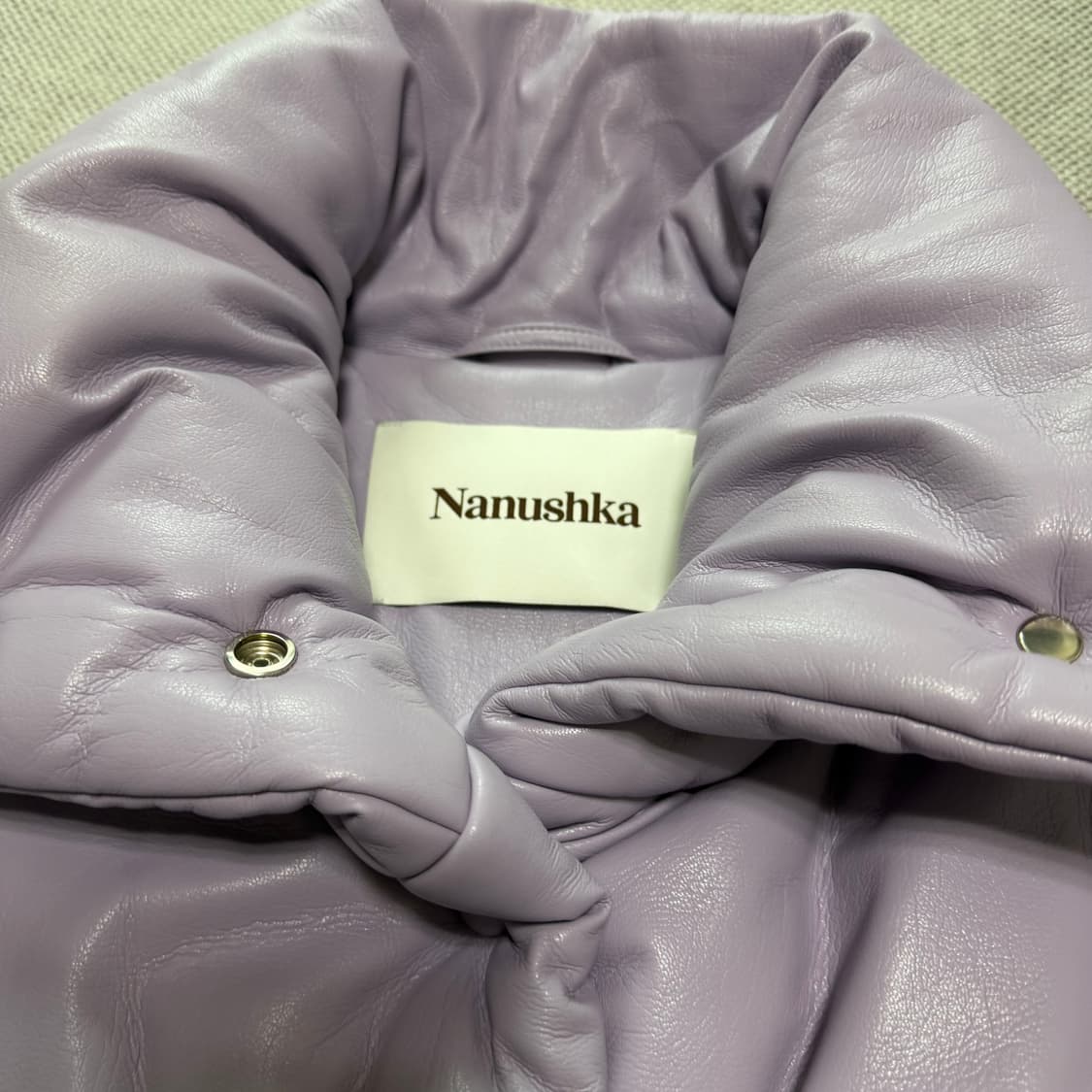 나누슈카(Nanushka) 비건레더 하이넥 패딩 자켓 상품이미지2