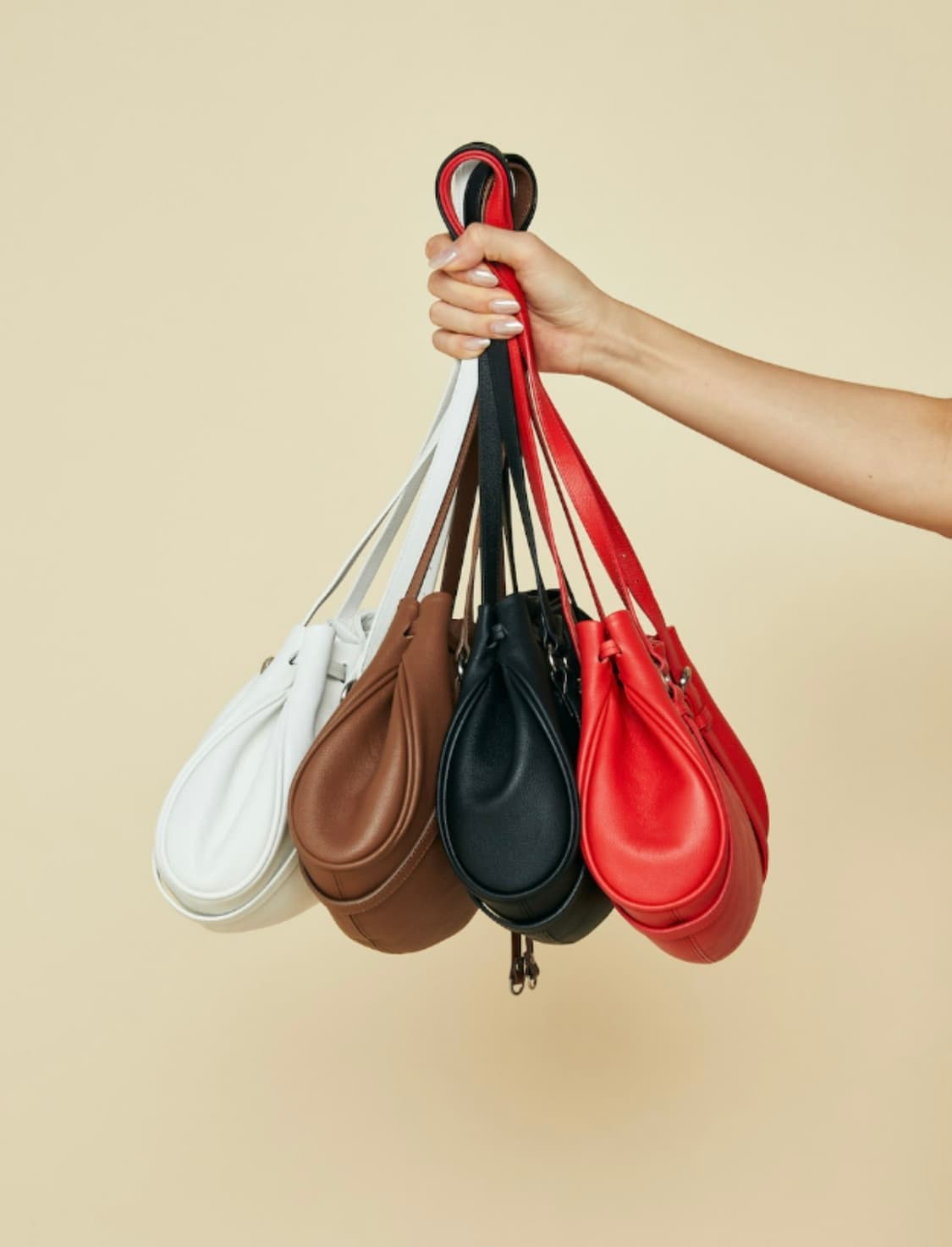 글로니 덤플링백 레더백 상품이미지3