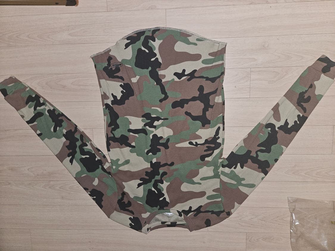 Corteiz 카모 써멀티 상품이미지1