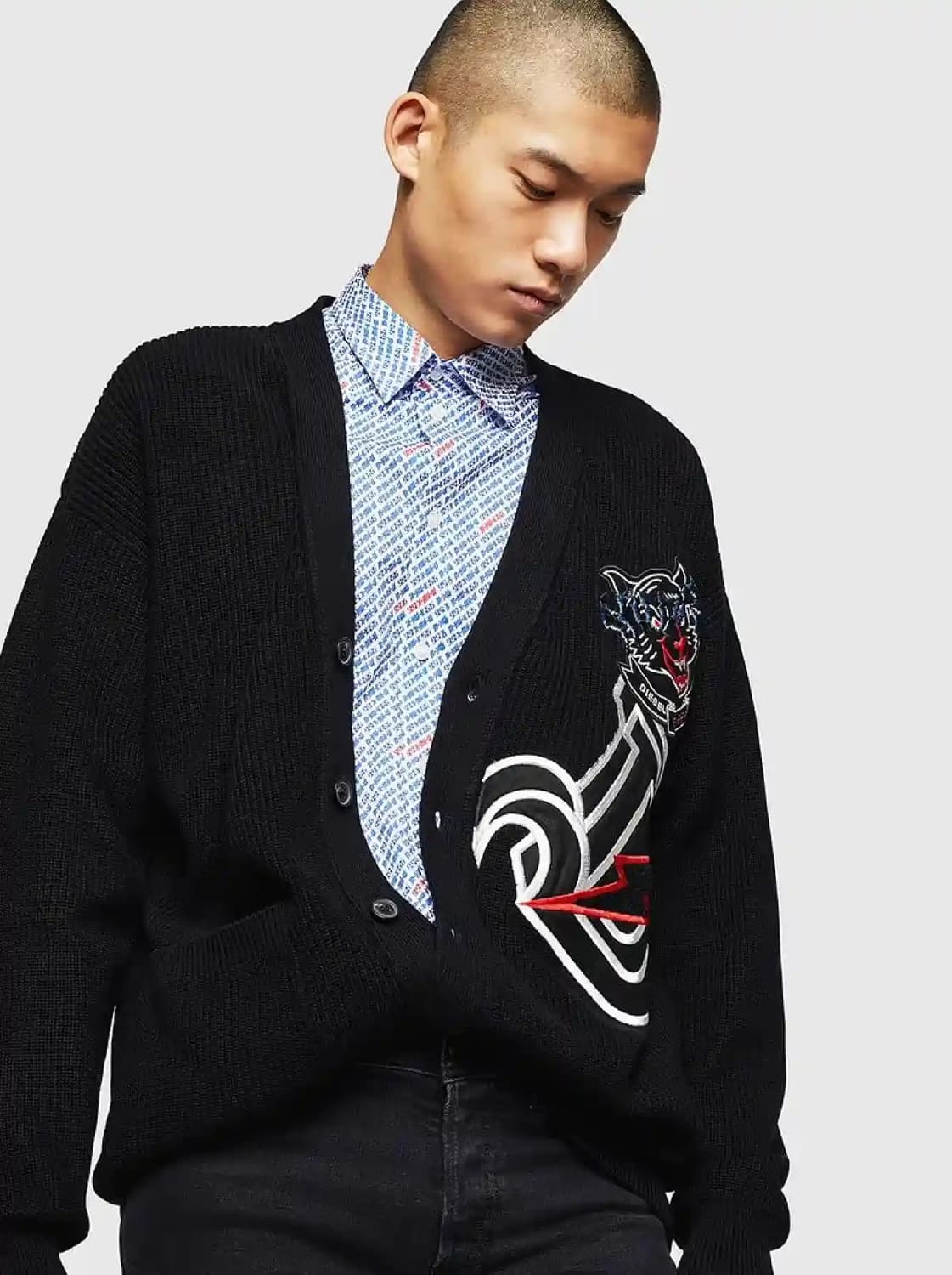 디젤 DIESEL 바시티 가디건 오버핏 니트 스웨터 상품이미지1