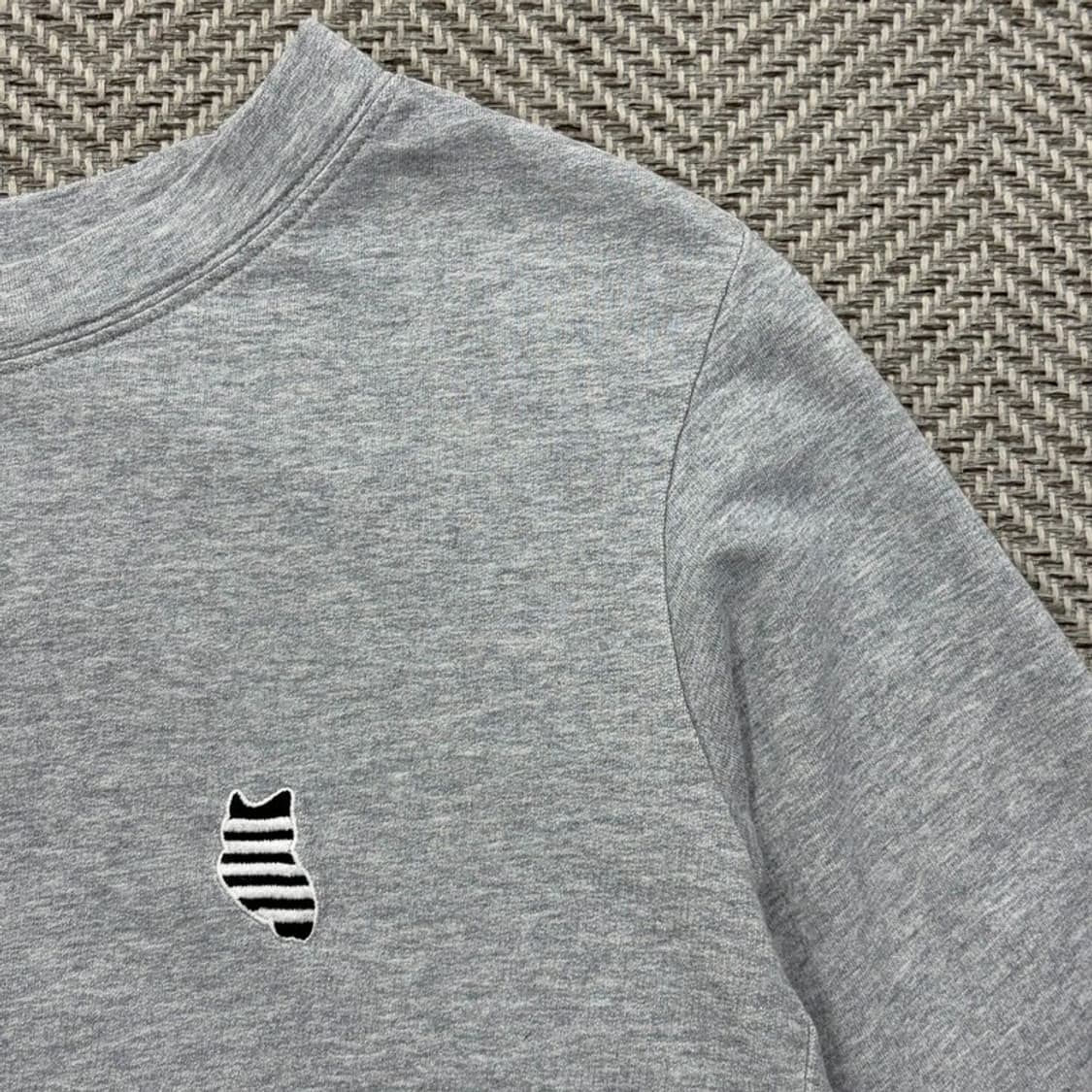 럭키슈에뜨 로고 자수 티셔츠 v2900 상품이미지5