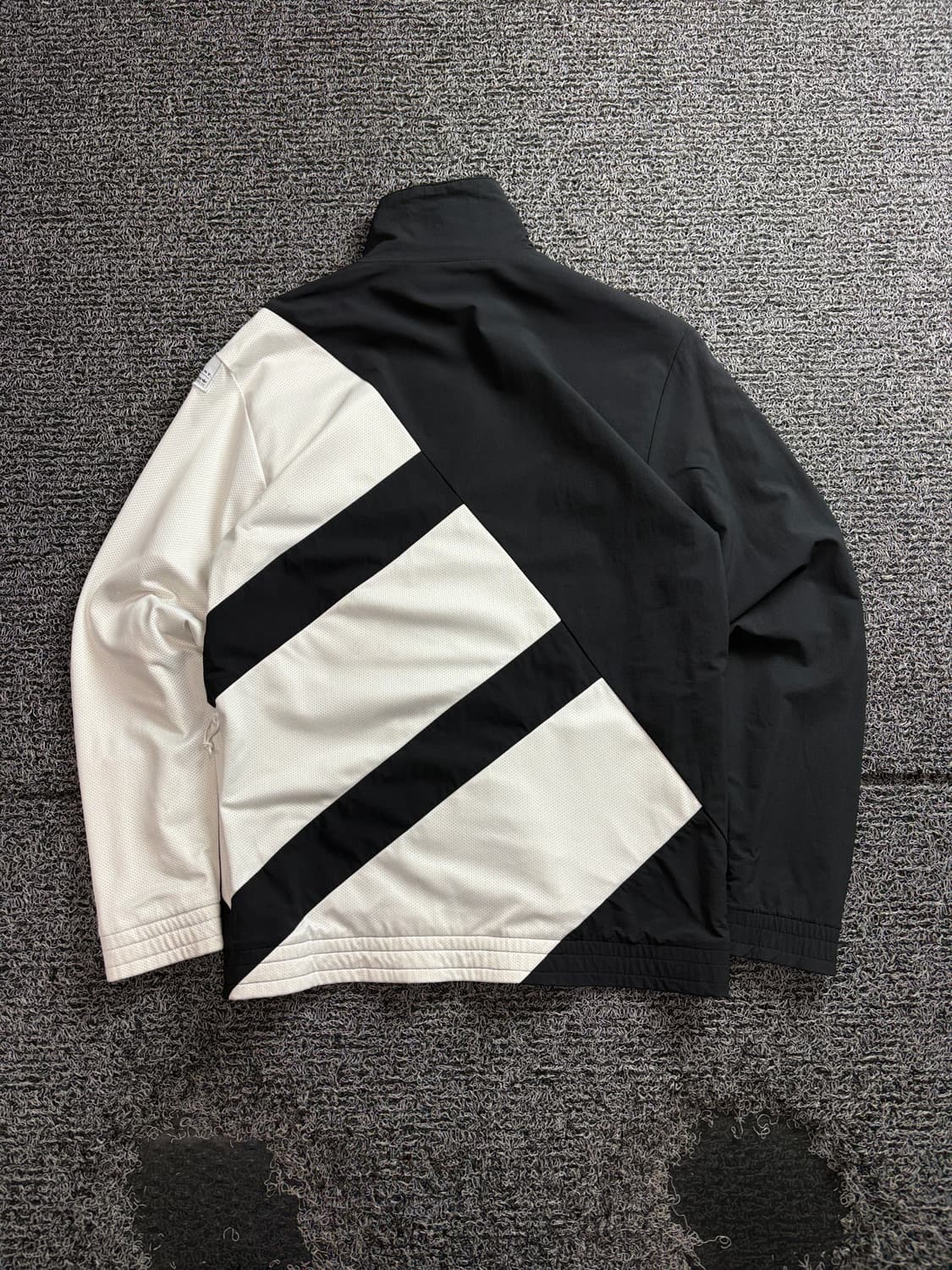 아디다스 EQT 오레오 배색 볼드 트랙탑 3995 상품이미지5