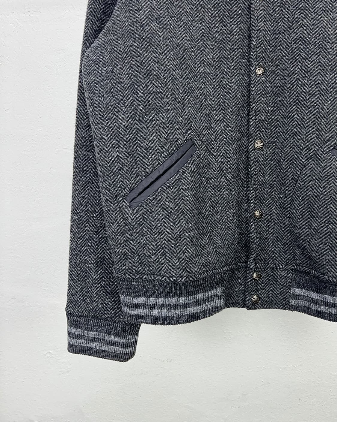 폴로 랄프로렌 차콜 그레이 헤링본 울 바시티 자켓 상품이미지4